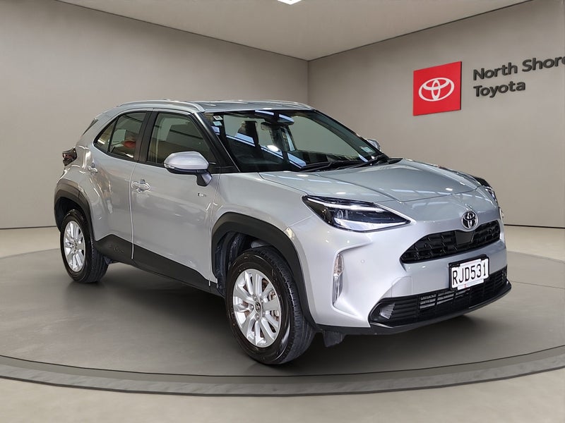 2025 Toyota Yaris GX 1.5L Hybrid FWD SUV