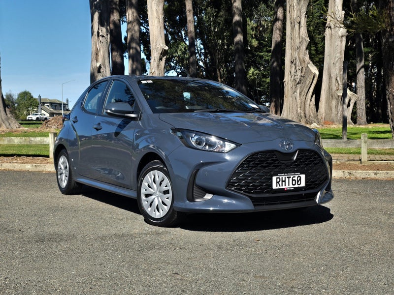 2025 Toyota Yaris GX Hybrid