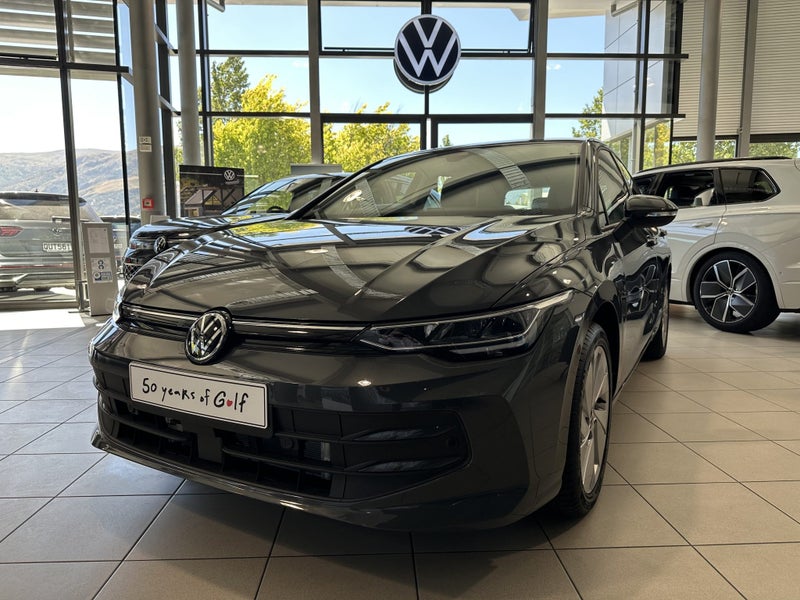 2025 Volkswagen Golf Life