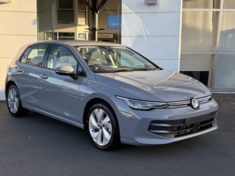 2025 Volkswagen Golf LIFE 1.4TSI