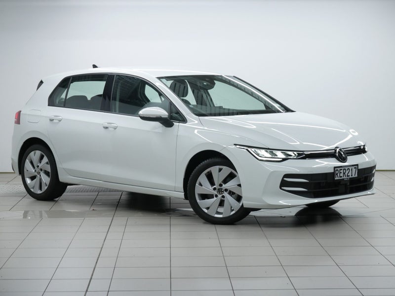 2025 Volkswagen Golf Life