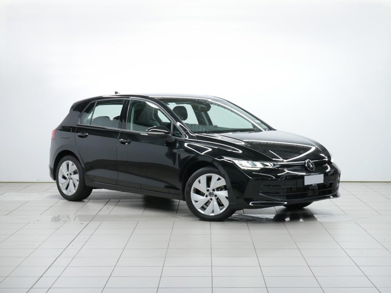 2025 Volkswagen Golf Life
