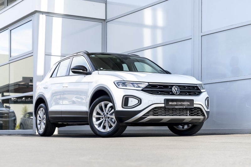 2025 Volkswagen T-Roc Life 2WD Facelift Petrol...