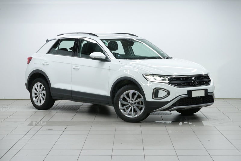 2025 Volkswagen T-Roc Life
