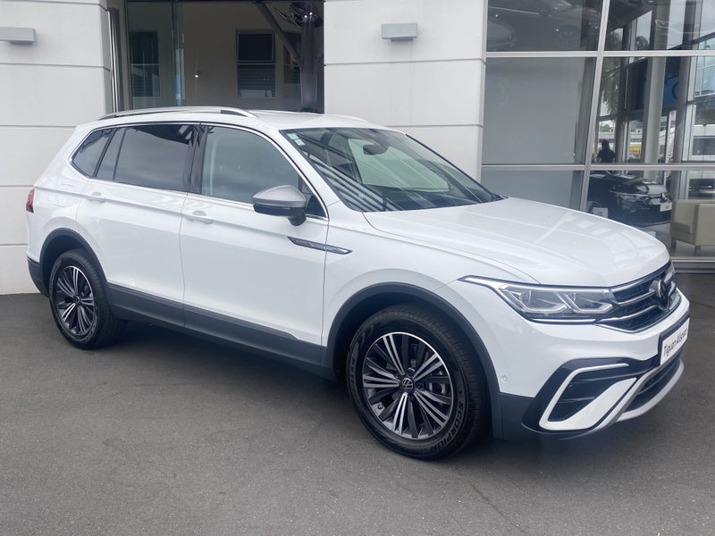 2025 Volkswagen Tiguan Allspace Style 4Motion 2.0P