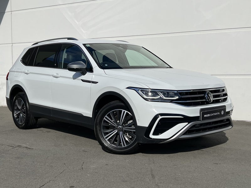 2025 Volkswagen Tiguan Allspace Style 4Motion P...
