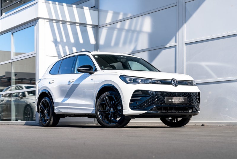 2025 Volkswagen Tiguan R-Line AWD Turbo 195kW B...