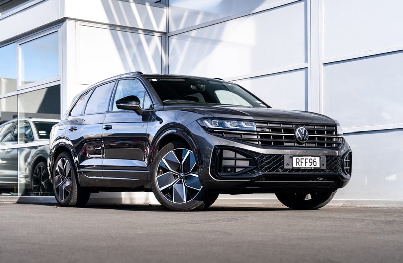 2025 Volkswagen Touareg V6S R-Line / 210kW Turb...