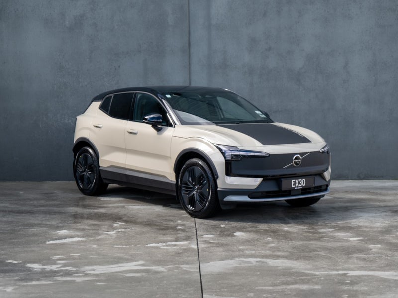 2025 Volvo EX30 Cross Country Ultra Twin Motor...