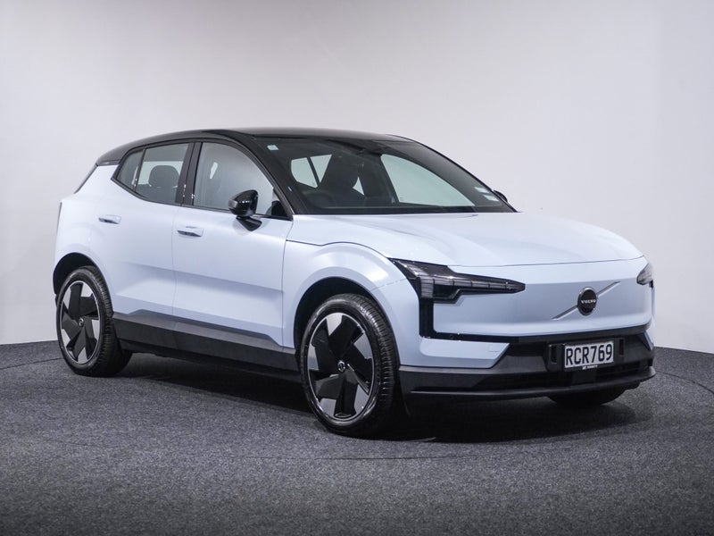 2025 Volvo EX30 Plus 200Kwh/EV SMER