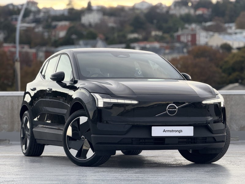 2025 Volvo EX30 Plus 200Kwh/Ev Smer