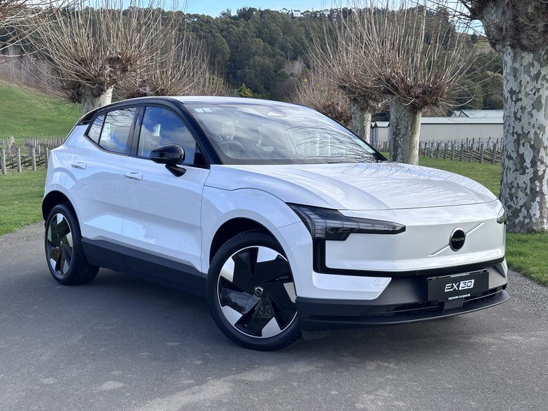 2025 Volvo EX30 Plus Single Motor Extended Range