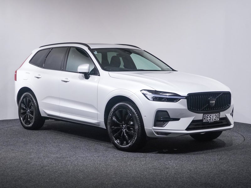 2025 Volvo XC60 B5 AWD PLUS