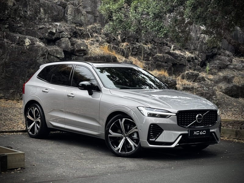 2025 Volvo XC60 T8 Ultra Plug-in Hybrid