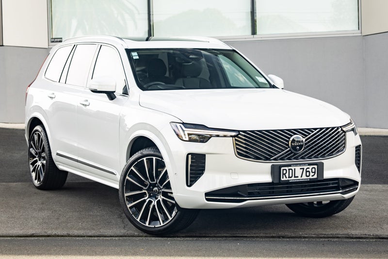 2025 Volvo XC90 B5 AWD Ultra Bright (2025.5)