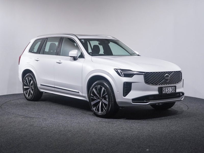 2025 Volvo XC90 B5 Ultra Bright