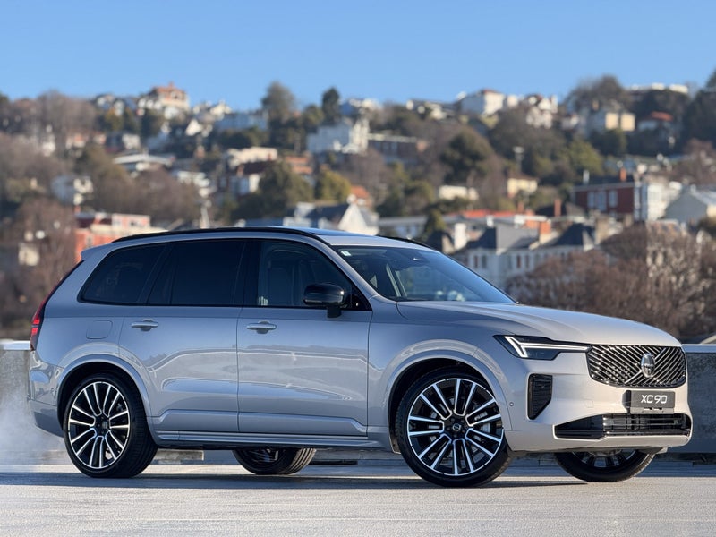 2025 Volvo XC90 T8 Ultra PHEV / 4WD