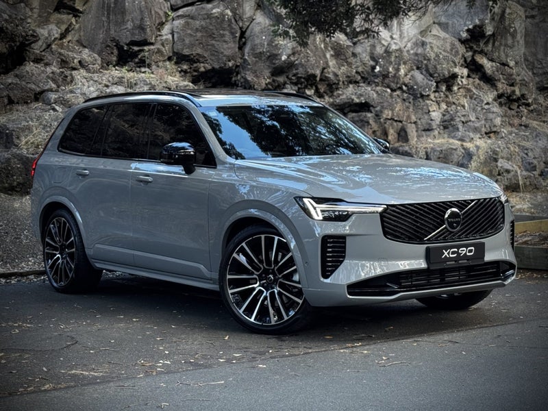 2025 Volvo XC90 T8 Ultra Plug-in Hybrid (2025.5)