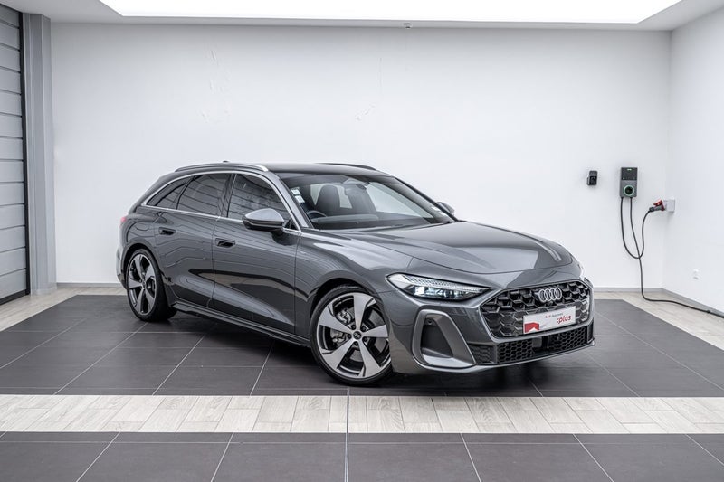 2026 Audi A5 E-HYBRID AVANT S LINE