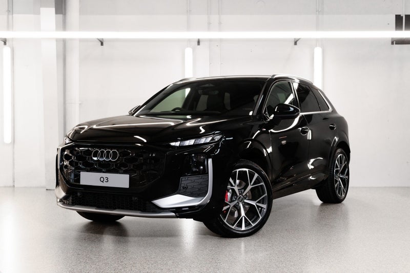 2026 Audi Q3 SUV TFSI quattro 195 kW
