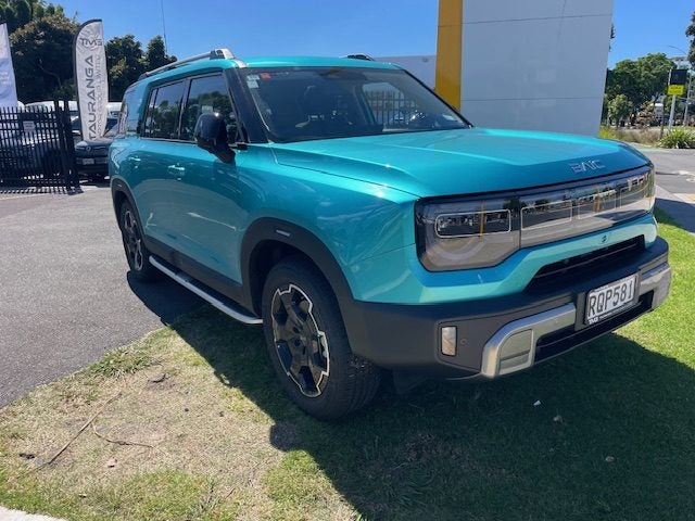 2026 BAIC B30 Premium Adventure HEV AWD Hybrid