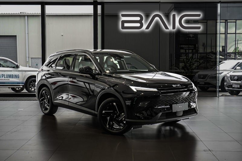 2026 BAIC X55 Premium Plus 1.5Pt / Black beauty...