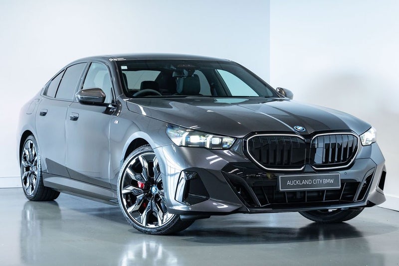 2026 BMW 550e xDrive