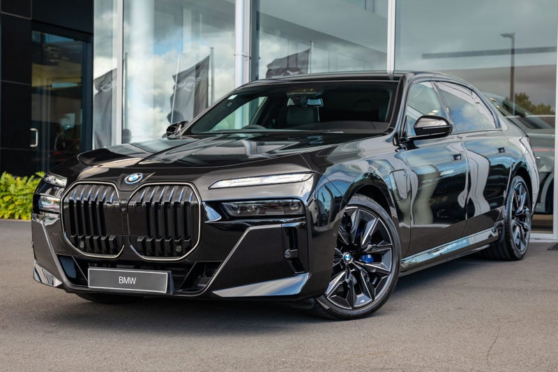 2026 BMW 750e 750e xDrive