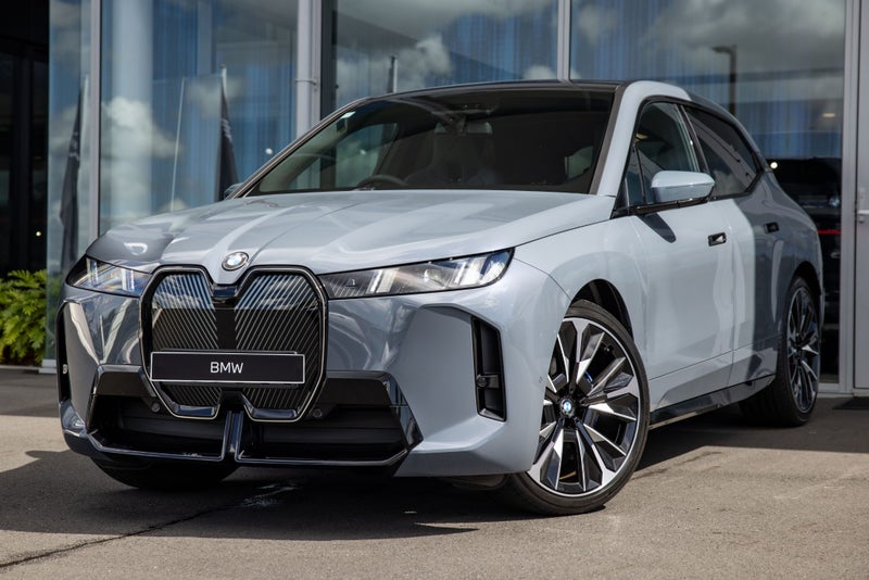 2026 BMW iX xDrive45