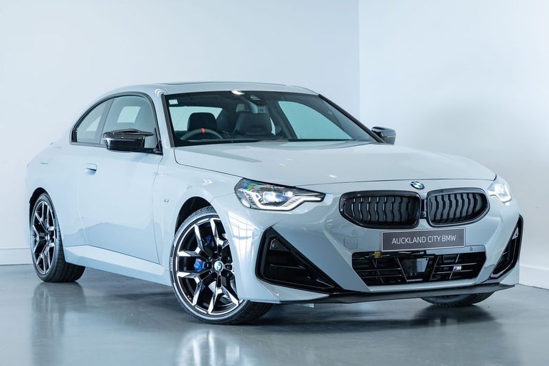 2026 BMW M240i xDrive