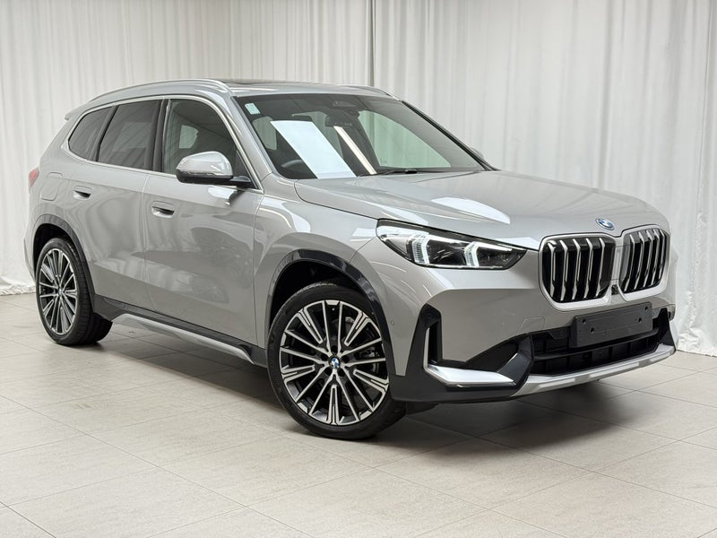 2026 BMW X1 X1 xDrive25e + Innovations Package