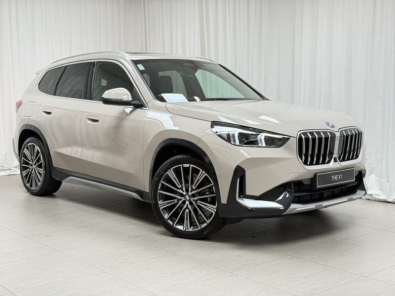 2026 BMW X1 X1 xDrive25e with Innovations Pack