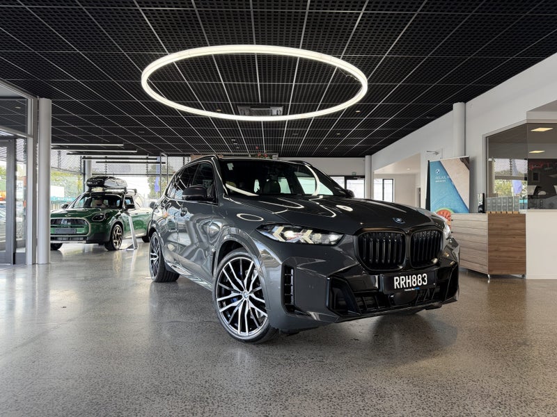 2026 BMW X5 xDrive50e PhEV Innovations & M Spor...