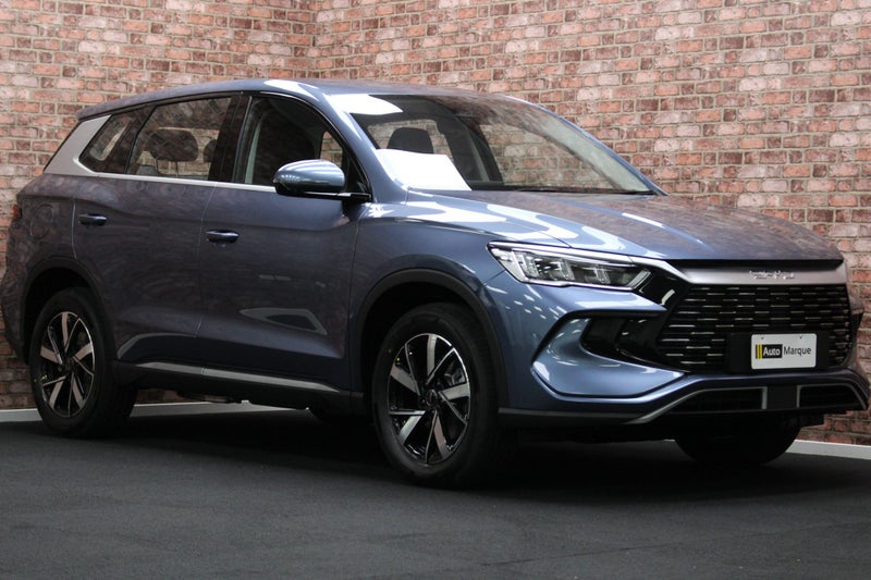 2026 BYD Sealion 5 Essential PHEV SUV