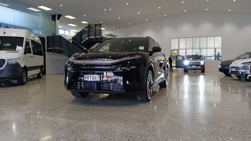 2026 BYD Sealion 8 Dm-P Dynamic Awd