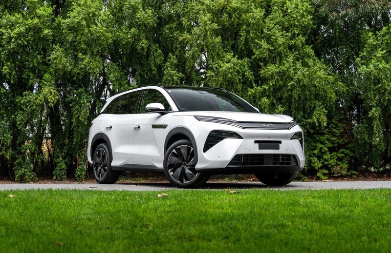 2026 BYD Sealion 8 Dm-P Premium Awd