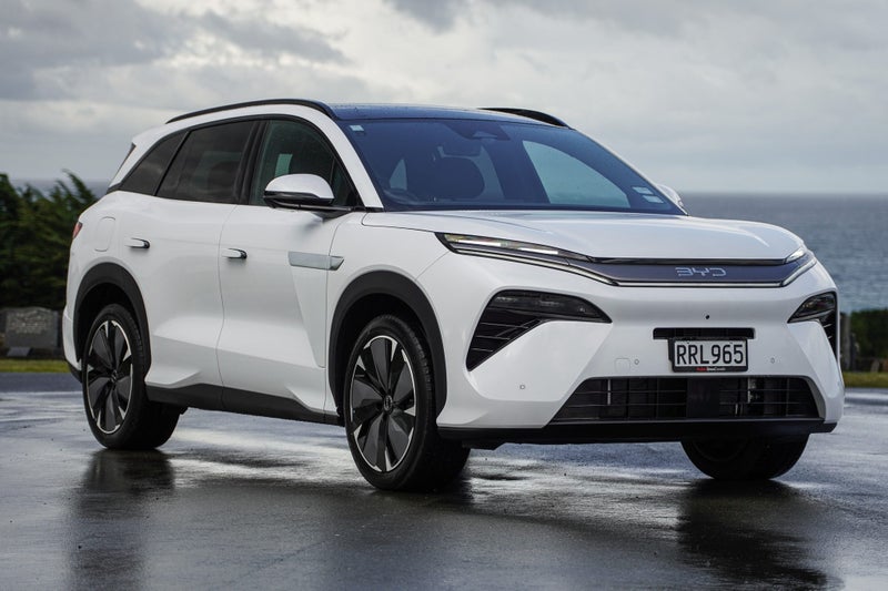 2026 BYD Sealion 8 Dm-P Premium Awd