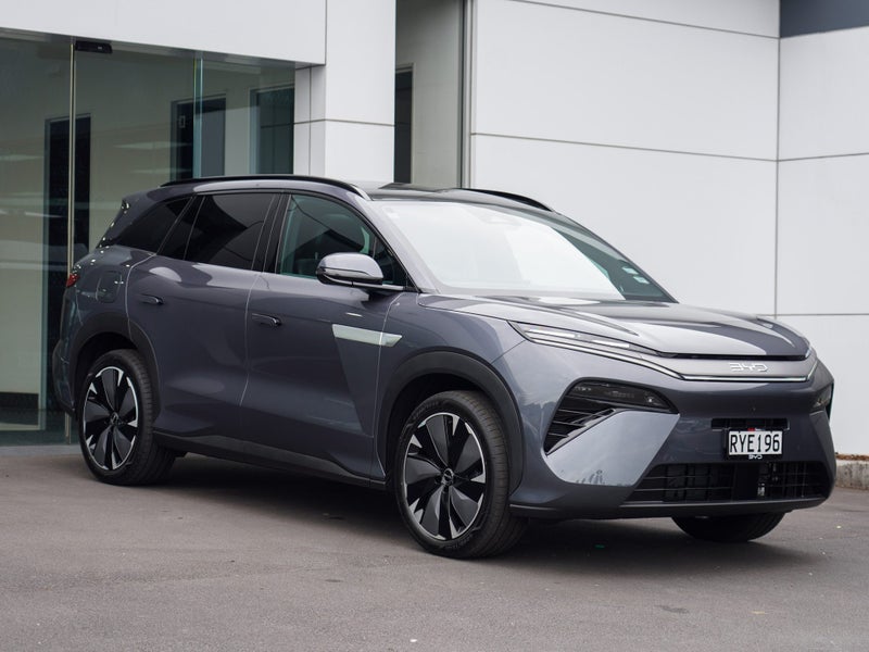 2026 BYD Sealion 8 DM-P Premium AWD