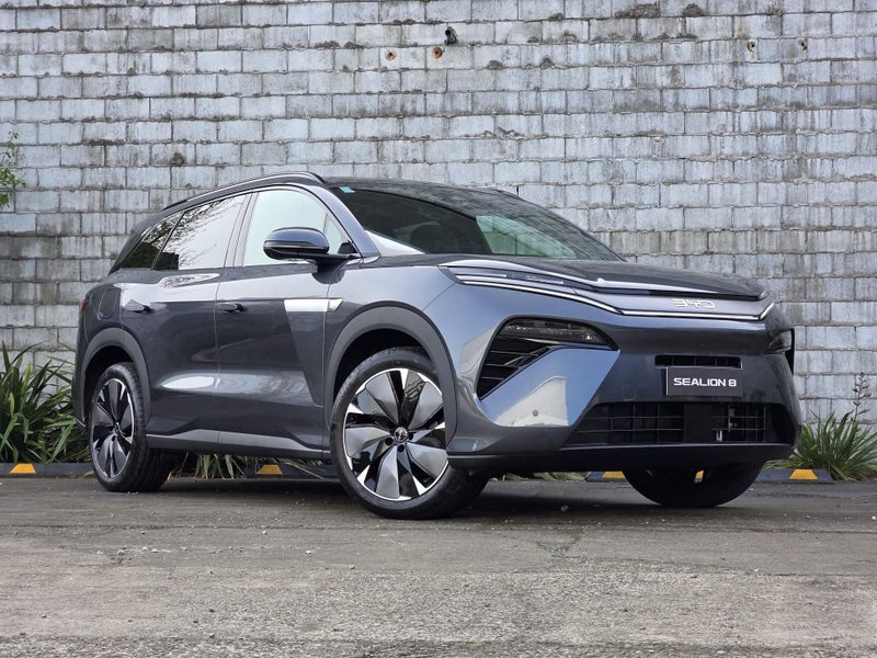 2026 BYD Sealion 8 Dm-P Premium Awd