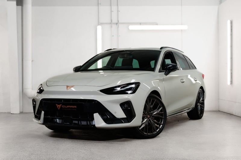 2026 Cupra Leon V Sportstourer Pantera Edtion