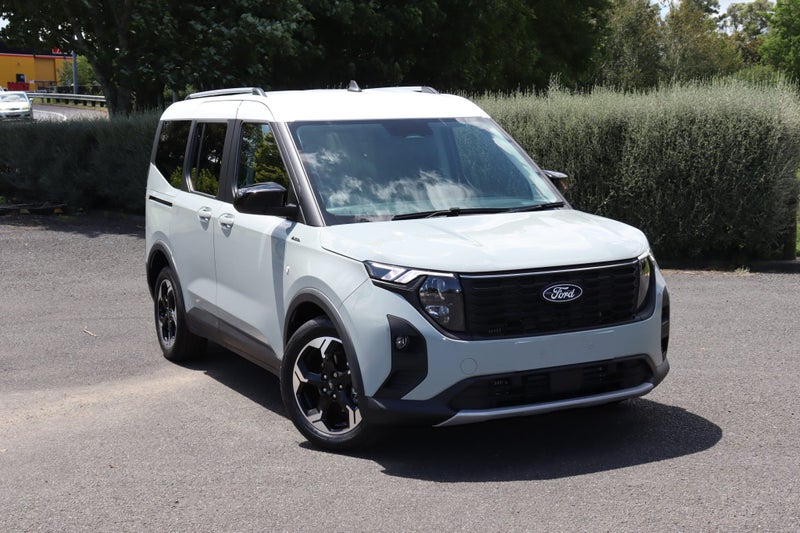 2026 Ford Tourneo Transit Courier1.0P/7At