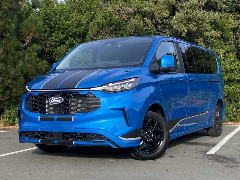 2026 Ford Tourneo Transit Custom Sport AWD