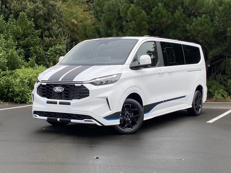 2026 Ford Tourneo Transit Custom Sport AWD