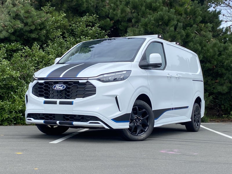 2026 Ford Transit CUSTOM Sport 320S AWD
