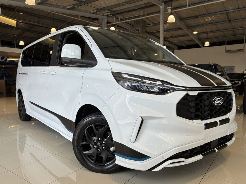 2026 Ford Transit Tourneo Custom Sport