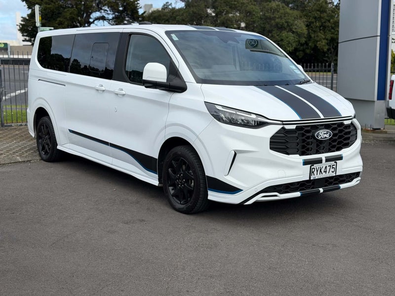 2026 Ford Transit Tourneo Custom Sport