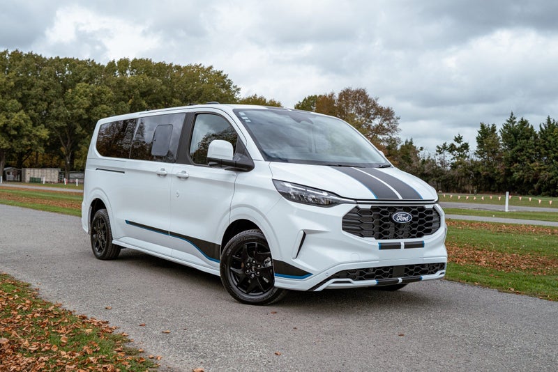 2026 Ford Transit Tourneo Custom Sport Mini Bus