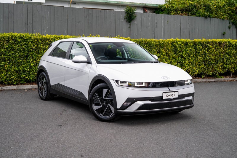 2026 Hyundai IONIQ 5 84 Active kWh 2WD Series I...