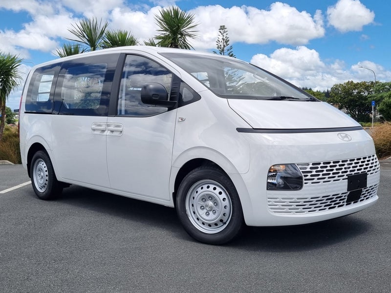 2026 Hyundai Staria Load 2.2Dt/8At