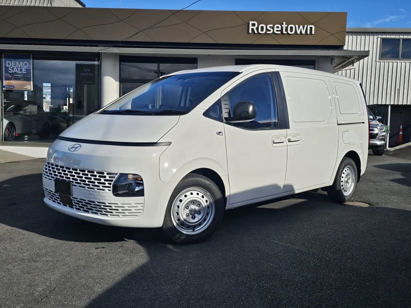 2026 Hyundai Staria Load Panel Van